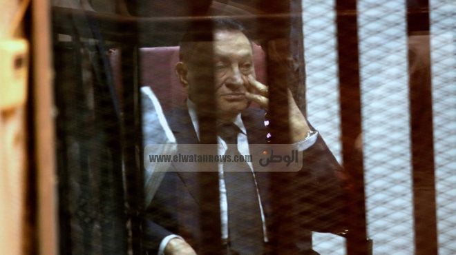 مصدر قضائي: مبارك ونجليه في السجن لحين إنهاء مقاصة الحبس