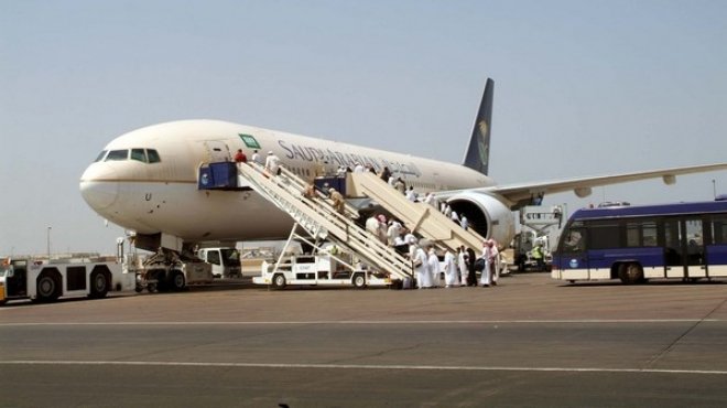 الخطوط السعودية: مصدر دخان طائرة 