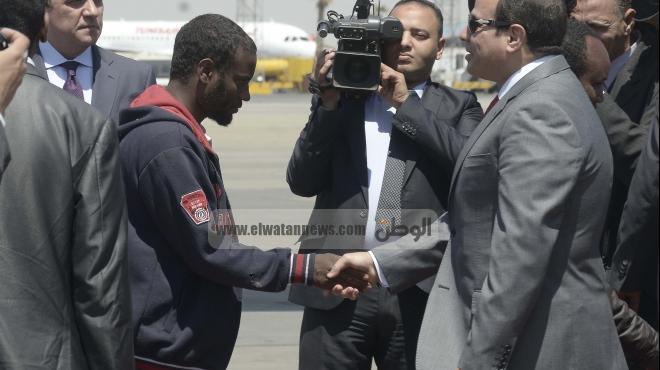 7 دلالات على استقبال السيسي الإثيوبيين العائدين من ليبيا