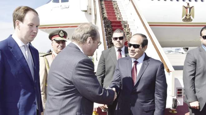 عاجل| السيسى يصل القاهرة.. ويلتقي وزراء التموين والداخلية والكهرباء