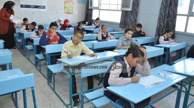 2251 تلميذا يؤدون أول أيام امتحانات الشهادة الإبتدائية بجنوب سيناء