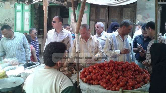 انفراجة في أزمة السلع بشمال سيناء.. وإقبال مكثف على سوق الشيخ زويد