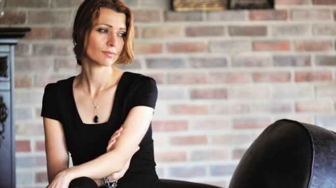 كاتبة تركية: قضايا المرأة خارج أجندة السياسيين الأتراك