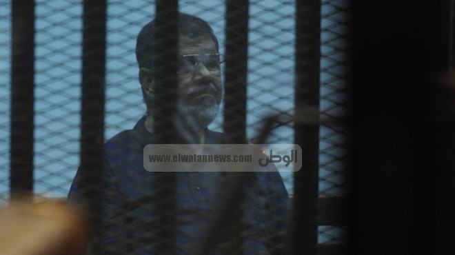 تأجيل محاكمة مرسي و10 آخرين في 