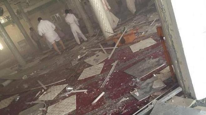 بالفيديو| أهالي يهتفون بعد انفجار مسجد بالسعودية: 