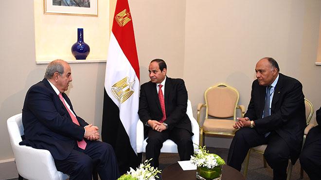 بالصور| السيسي يلتقي رئيس مجلس النواب العراقي على هامش منتدى الأردن