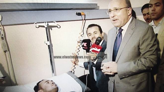 وزير الصحة يقدم تقريرا لمحلب عن حال المستشفيات الحكومية
