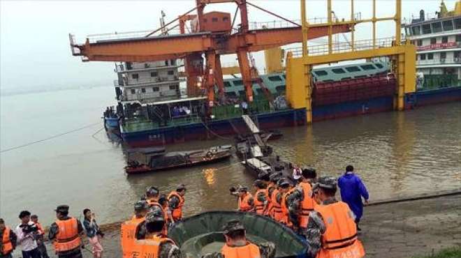 ارتفاع حصيلة قتلى غرق سفينة في الصين إلى قرابة 400 شخص