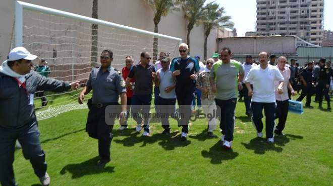 محافظ الغربية يطلق إشارة البدء للماراثون الرياضي بنادي بلدية المحلة