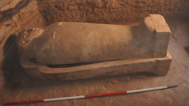 بالصور| الكشف عن 6 مقابر أثرية في أسوان