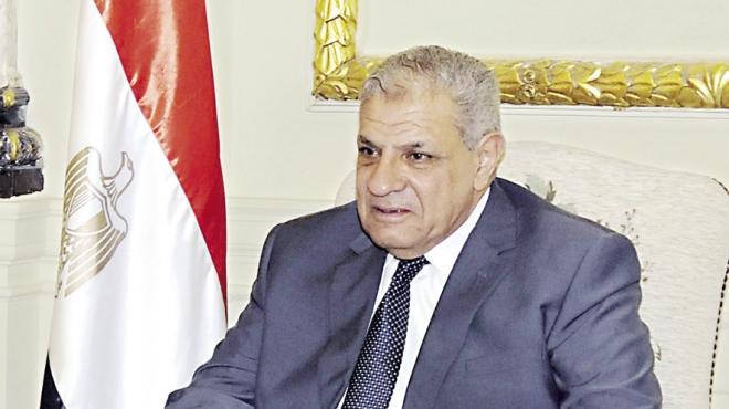 محلب لنائب الرئيس اليمني: مصر تدعم استقرار بلادكم
