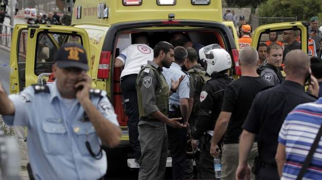 جيش الاحتلال الإسرائيلي: إصابة 3 أشخاص صدمهم فلسطيني بسيارته