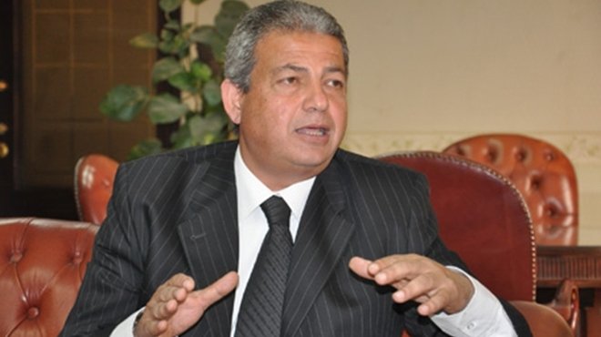 وزير الرياضة يدين التفجيرات الارهابية بجامعة القاهرة