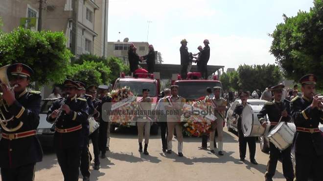 بالصور| جنازة عسكرية لشهيدي الشرطة في حادث تصادم في القليوبية