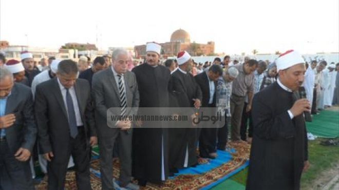 بالصور| آلاف المصلين يؤدون صلاة العيد مع المحافظ ومدير أمن جنوب سيناء
