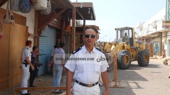 بالصور| رئيس مدينة دهب يقود حملة لإزالة الإشغالات على مشاية المسبط