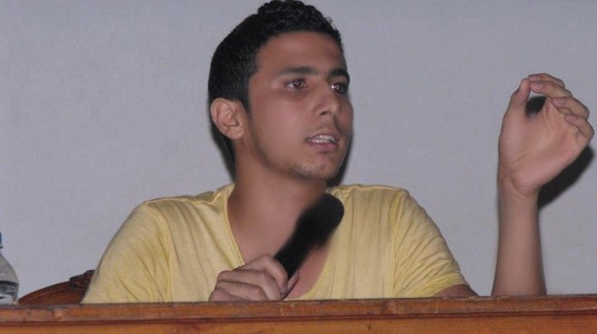طلاب 6 أبريل يتهمون أمن جامعة عين شمس بإجبارهم على توقيع تعهد بعدم ممارسة السياسة