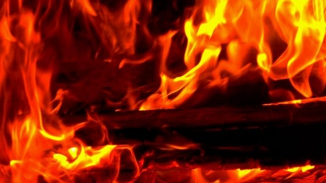 نجاة 84 سائحا و79 عاملا بعد اندلاع حريق بأحد البواخر السياحية بأسوان 