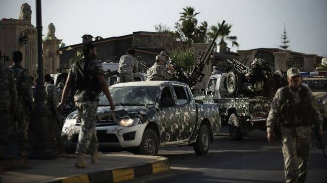 16 مصاب في اشتباكات بين الجيش الليبي ومسلحي 