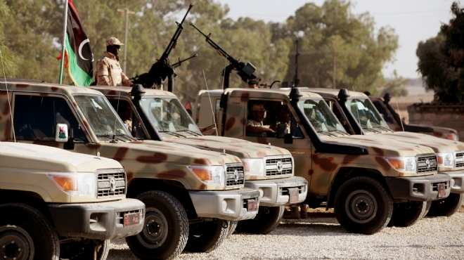 قوات الجيش الليبي تحاصر ناقلة النفط المتواجدة في إقليم 