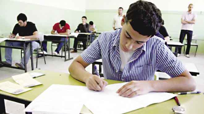 طالب يمزق ورقة إجابته في امتحان التفاضل بالإسماعيلية