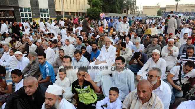  خطباء المساجد يدعون لضرورة التكافل الاجتماعي والتوحد لإنقاذ مصر 