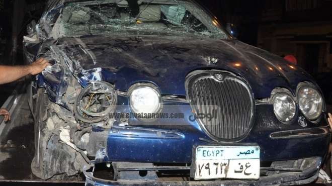 مصرع 4 أساتذة جامعة فى حادث إنقلاب سيارة بطريق أسيوط الوادي الجديد