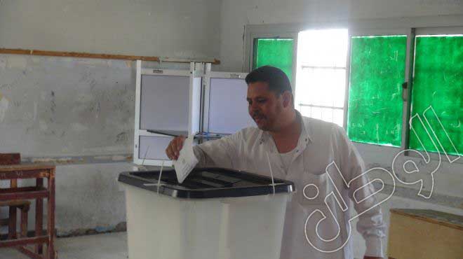 وقف التصويت في لجنة البعيرات بالأقصر بعد اشتباكات أنصار موسى وأبو الفتوح