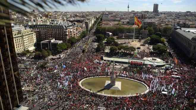 مظاهرات تعم إسبانيا احتجاجا على سياسة التقشف وارتفاع معدلات البطالة