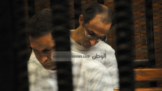تقرير الخبراء يؤجل محاكمة علاء وجمال مبارك في قضية التلاعب بالبورصة لـ 12 يناير