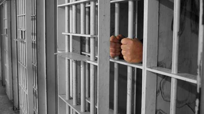 حبس السعوديين المتهمين بتهريب حبوب مخدرة