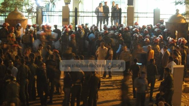 عاجل| إصابة 7 ضباط في اشتباكات بين الشرطة العسكرية والمدنية أمام قسم القاهرة الجديدة ثان 