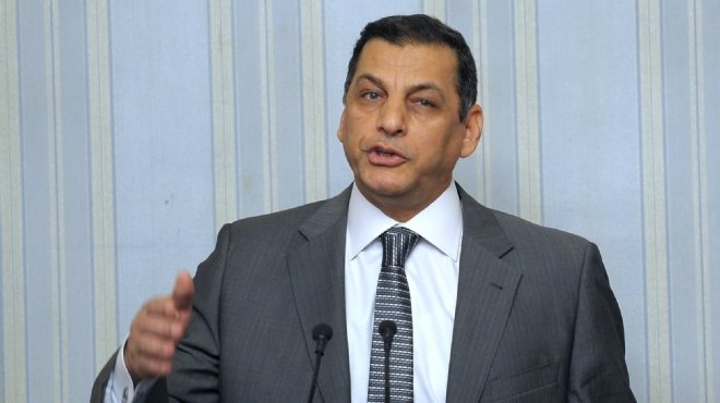 وزير الداخلية السابق يناشد المتظاهرين بكافة ميادين مصر التحلي بالصبر والسلمية