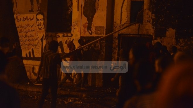 استمرار الاشتباكات بين الأمن والمتظاهرين في شارعي قصر العيني ومحمد محمود