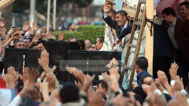  صحف عالمية: هروب «مرسى» من «الاتحادية».. أسوأ أزمة منذ سقوط «مبارك» 