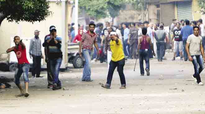 أنباء عن اشتباكات في التحرير بالأسلحة البيضاء.. ومناشدات بغلق المداخل