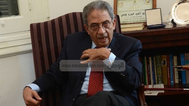  عمرو موسى يبحث مع السفير البريطاني الوضع السياسي والاقتصادي في مصر 