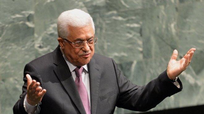 الرئيس الفلسطيني يصل 
