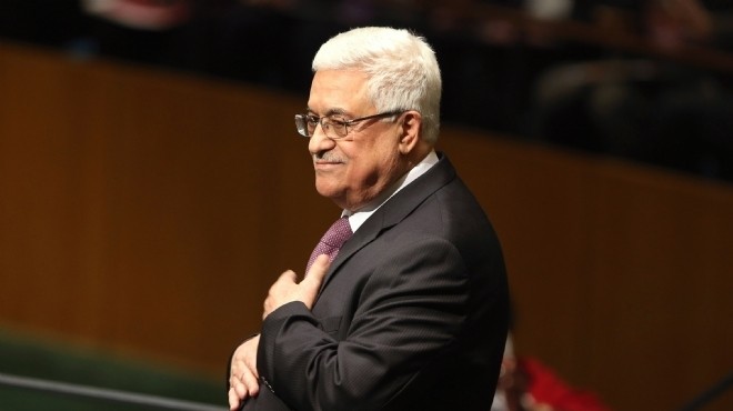  محمود عباس يهنئ الرئيس المؤقت بإدارة شؤون البلاد 