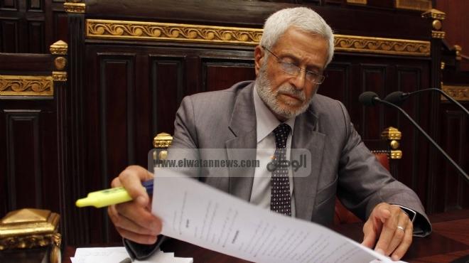 احترس من دستور الإخوان: نسخ باسم دستور 2013 بتوقيع «حسام الغريانى»