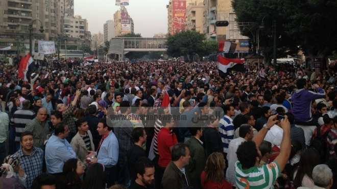 مظاهرات حاشدة بشرم الشيخ تطالب بإسقاط النظام والدستور الجديد