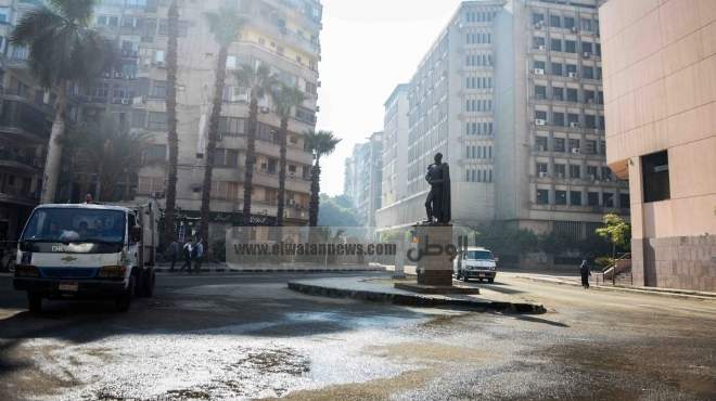 عاجل| بلطجية يحطمون السيارات ويهاجمون المارة في ميدان سيمون بوليفار