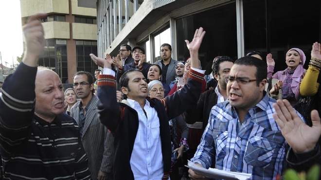 عودة العمل لمطابع الأهرام بعد تعطيله لاحتجاج العمال على عدم صرف الحوافز