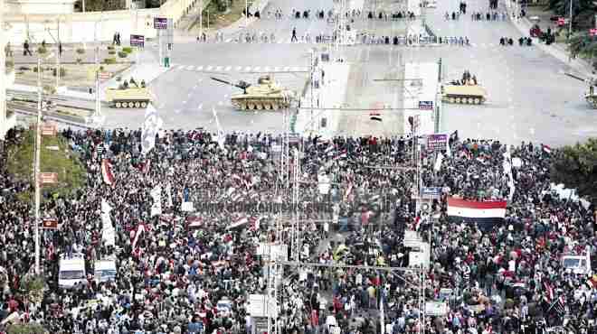  مسيرات رابعة وروكسي تصل لمحيط الاتحادية وسط ترحيب من المعتصمين 