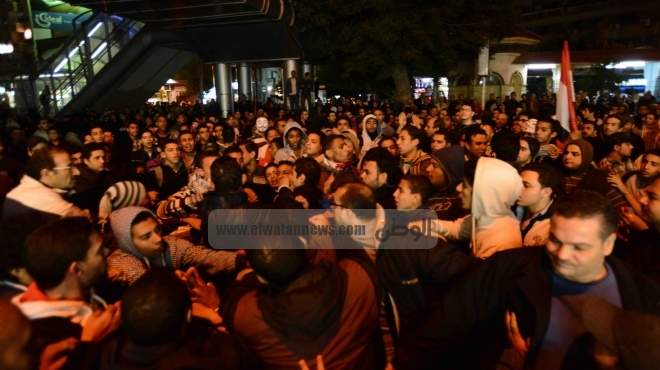 عاجل| تشييع جثمان أول شهيد بالسويس في مظاهرات ذكرى 25