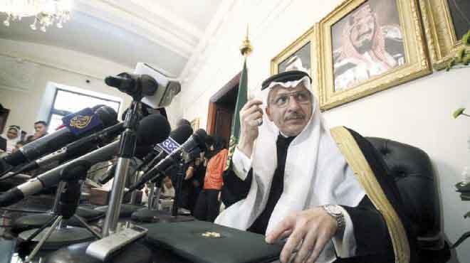 خادم الحرمين يوجه دعوة لمرسي لحضور قمة منظمة المؤتمر الإسلامي
