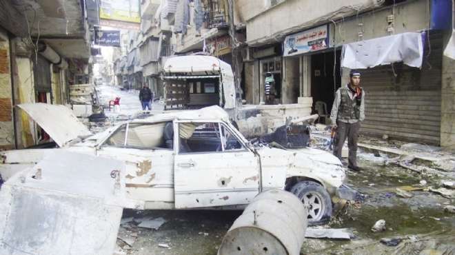 تصعيد الاشتباكات في ريف القصير في سوريا وسقوط قذيفتين في لبنان