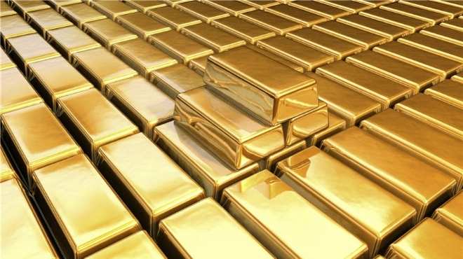 الجزائر تحظر على مواطنيها استيراد الذهب والفضة في تشريع جديد