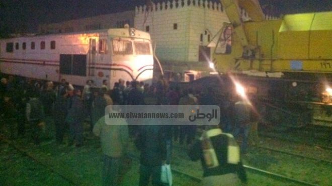  نجاة 750 راكب من الموت بعد خروج جرار قطار عن القضبان بسوهاج 