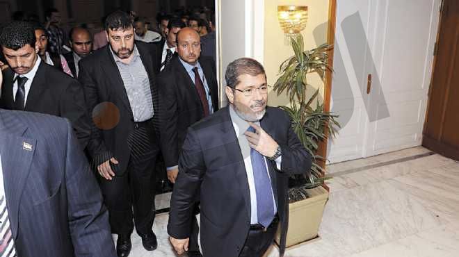 مرسي يتوجه بالتحية للمعاقين وأهل الفن والسياحة